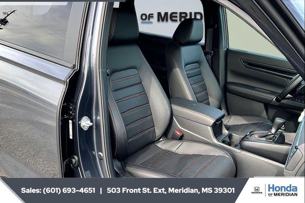 new 2026 Honda CR-V Hybrid car, priced at $38,161