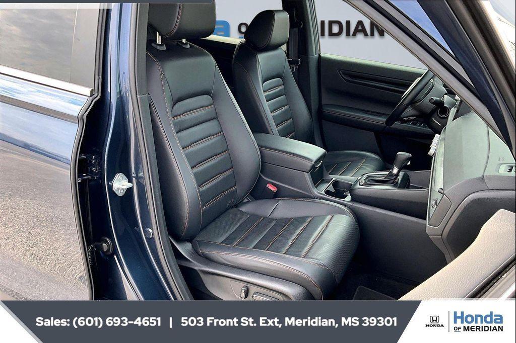 used 2025 Honda CR-V Hybrid car, priced at $34,900