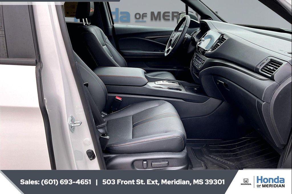 used 2025 Honda Ridgeline car, priced at $39,900