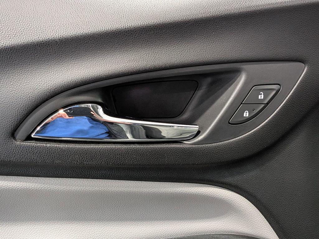 used 2018 Chevrolet Equinox car, priced at $7,990