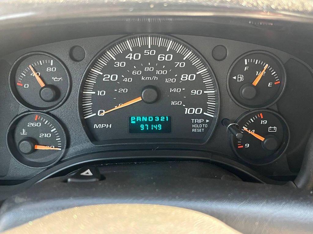 used 2005 GMC Savana 1500 car, priced at $13,995