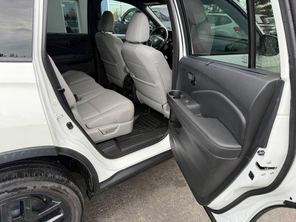 used 2022 Honda Passport car, priced at $27,999