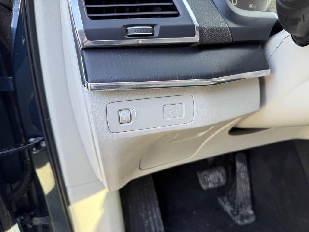 used 2020 Volvo XC90 car, priced at $19,499