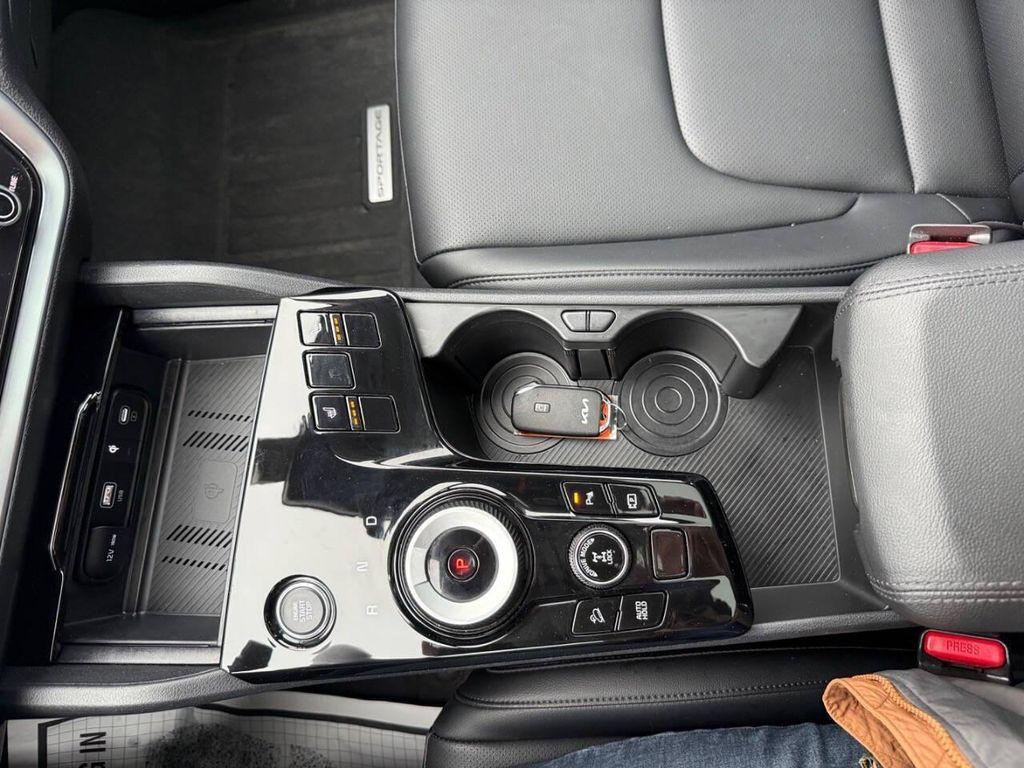 used 2025 Kia Sportage Hybrid car, priced at $29,999
