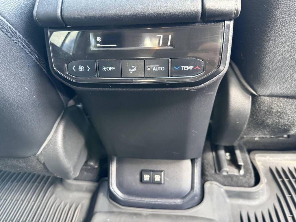 used 2020 Toyota Highlander car, priced at $31,999
