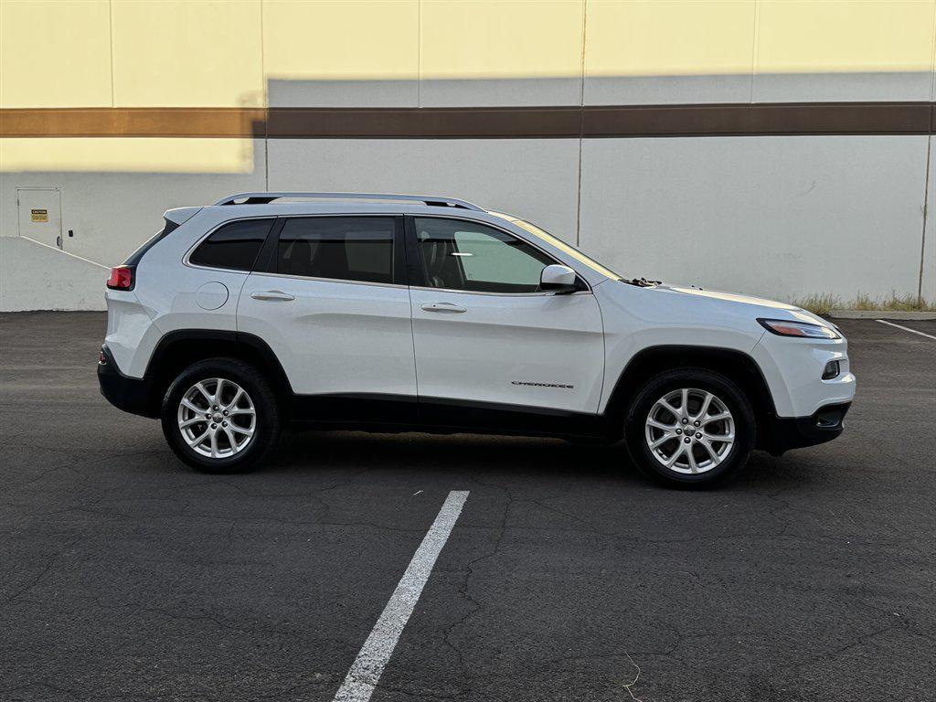used 2018 Jeep Cherokee car, priced at $10,990