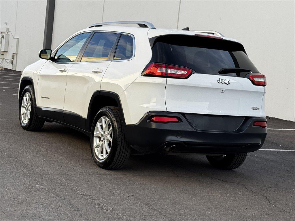 used 2018 Jeep Cherokee car, priced at $10,990