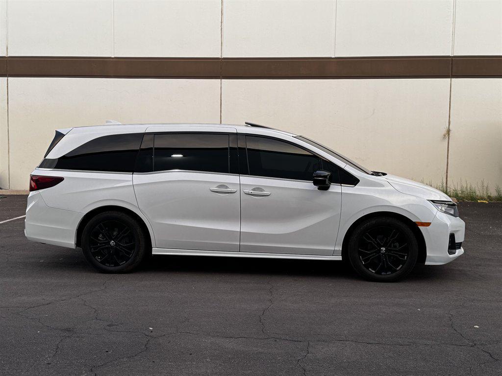 used 2025 Honda Odyssey car, priced at $29,990