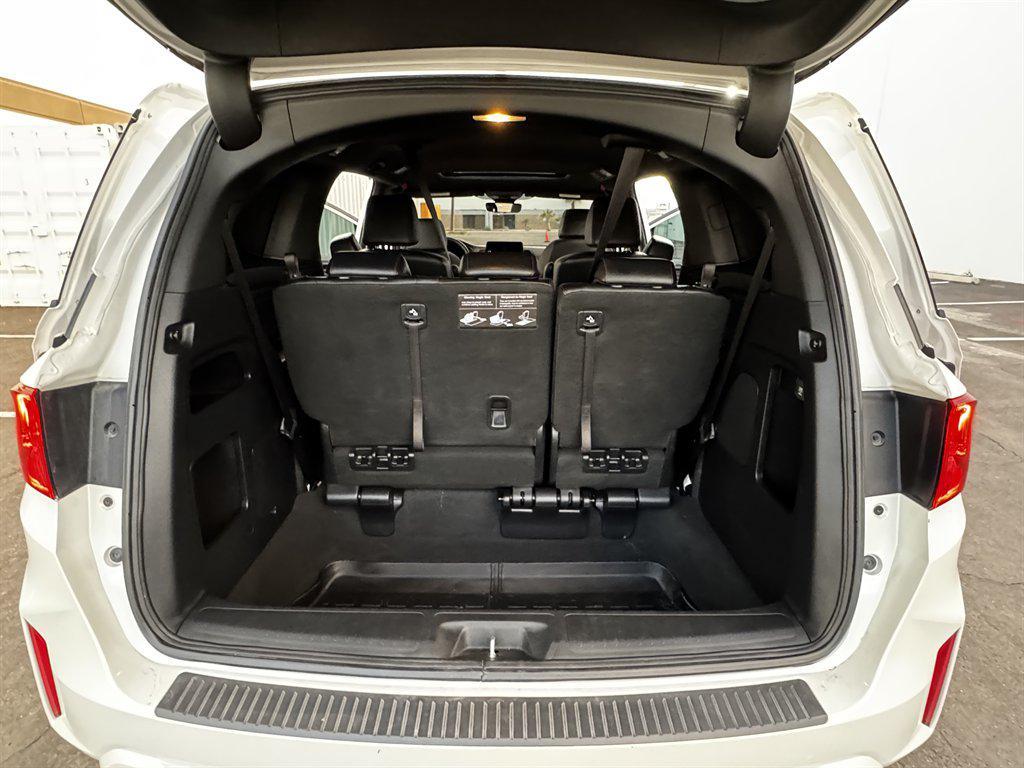 used 2025 Honda Odyssey car, priced at $29,990