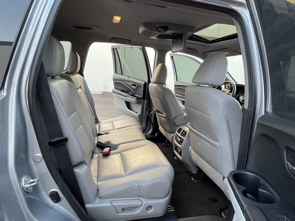 used 2021 Honda Pilot car, priced at $22,490