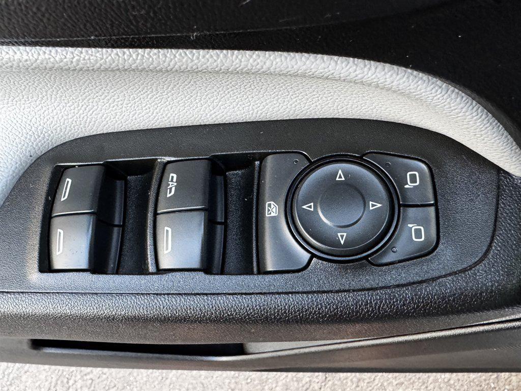 used 2024 Chevrolet Equinox car, priced at $14,990