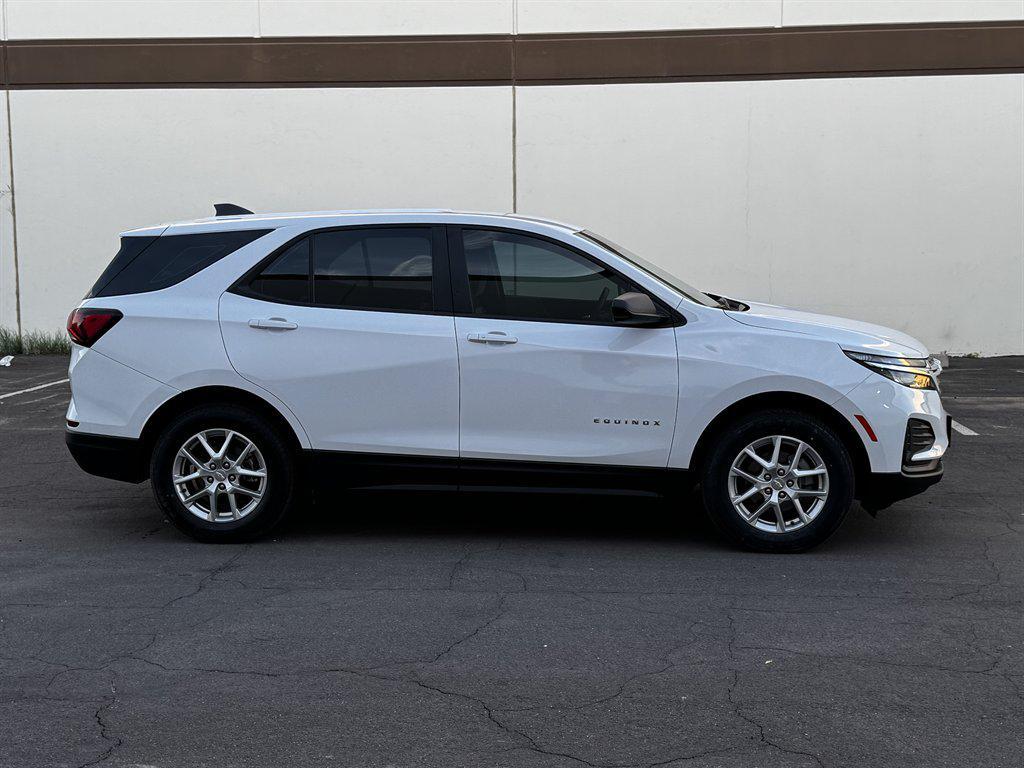 used 2024 Chevrolet Equinox car, priced at $14,990