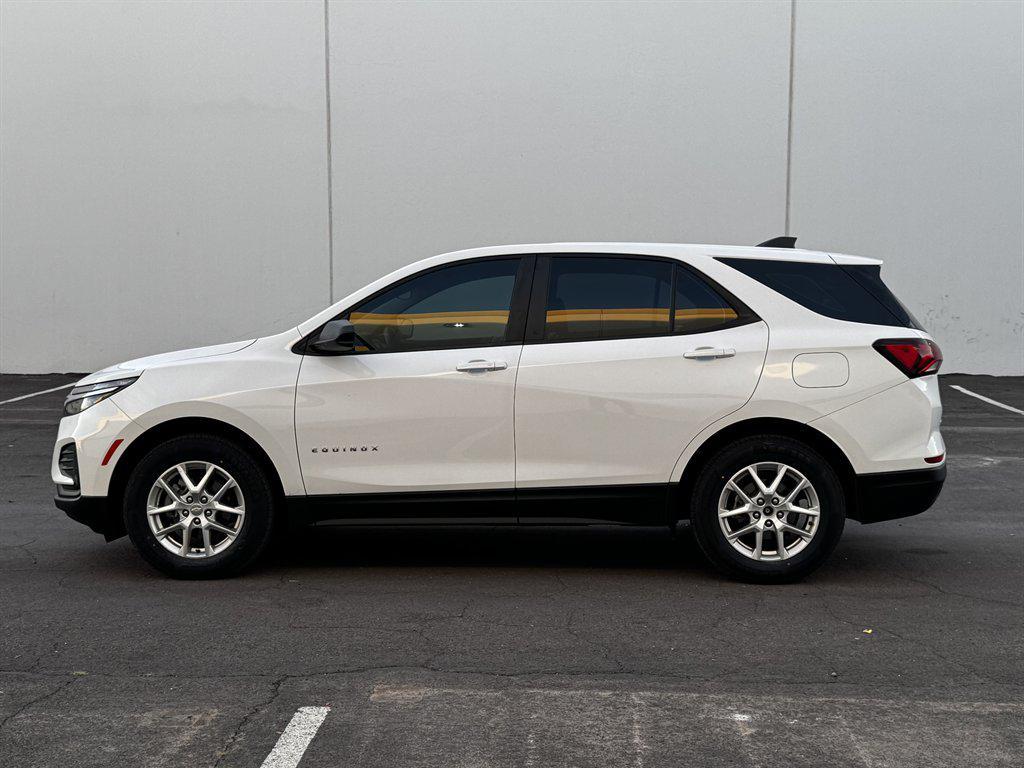 used 2024 Chevrolet Equinox car, priced at $14,990
