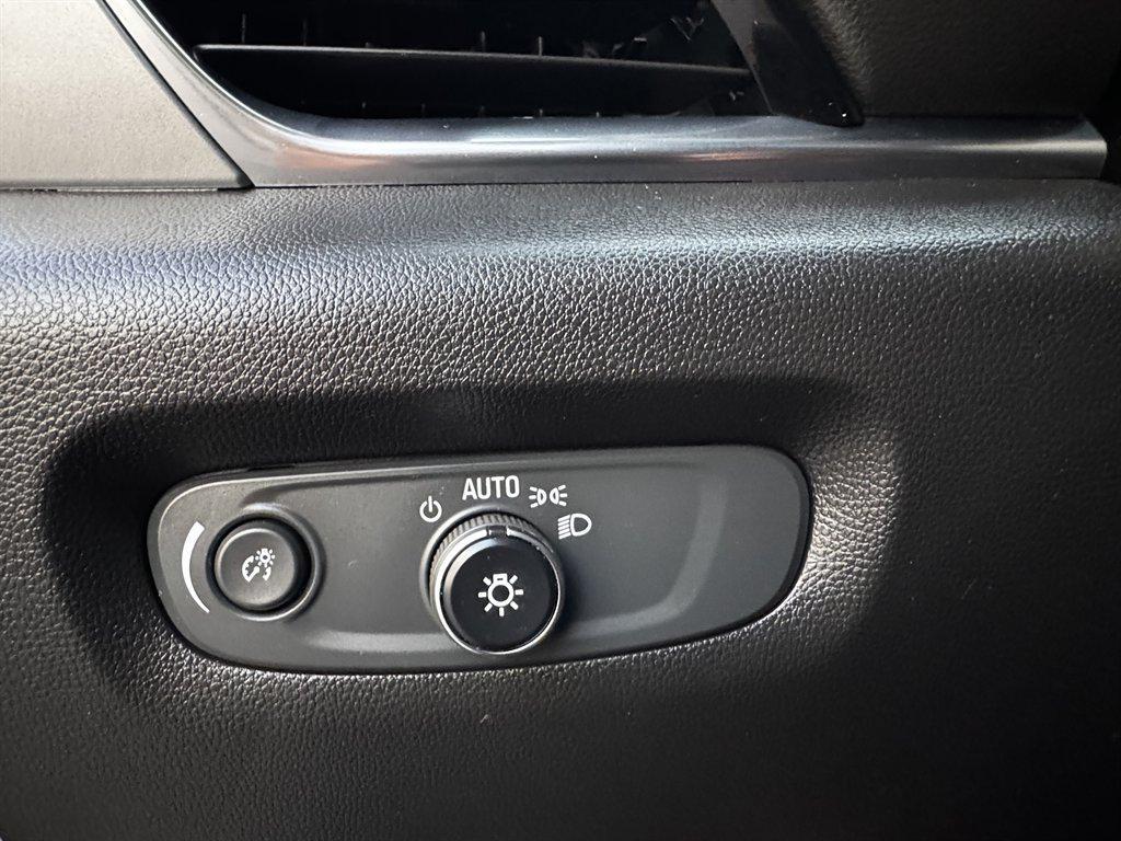 used 2020 Chevrolet Traverse car, priced at $14,990