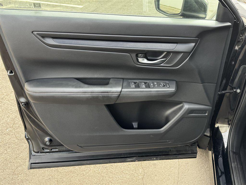 used 2025 Honda CR-V Hybrid car, priced at $24,990