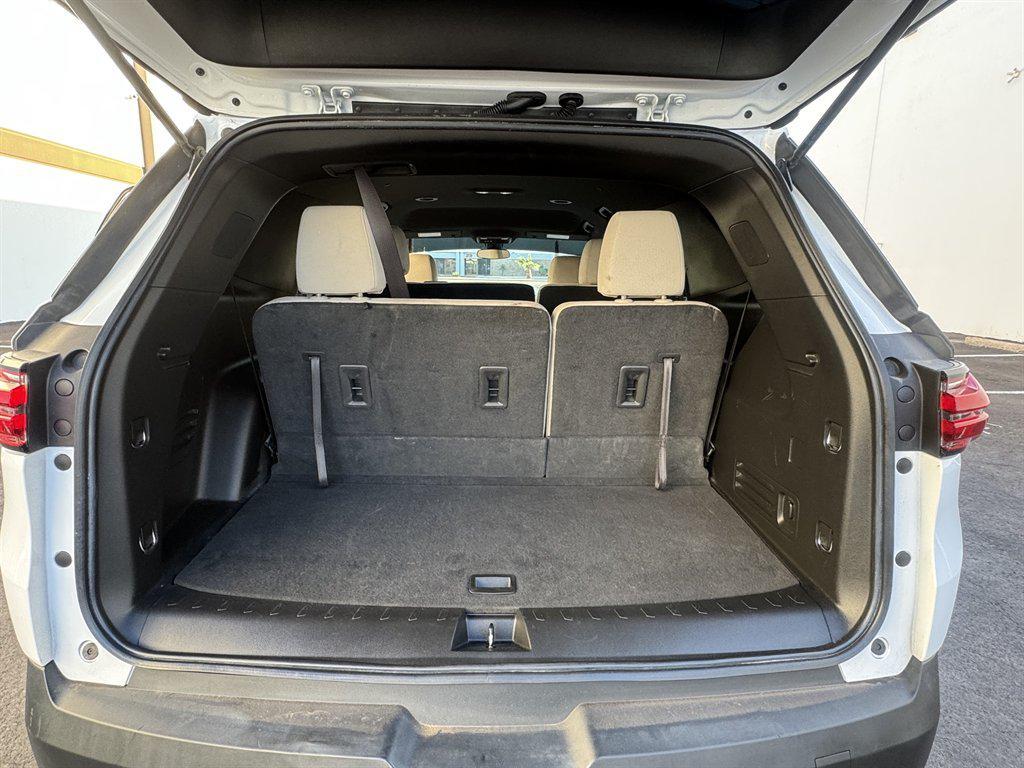 used 2022 Chevrolet Traverse car, priced at $18,990