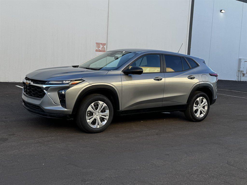 used 2024 Chevrolet Trax car, priced at $14,990