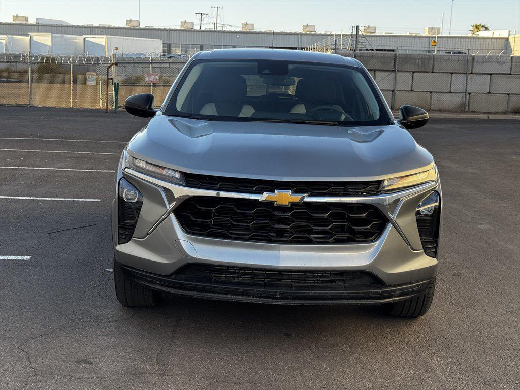 used 2024 Chevrolet Trax car, priced at $14,990