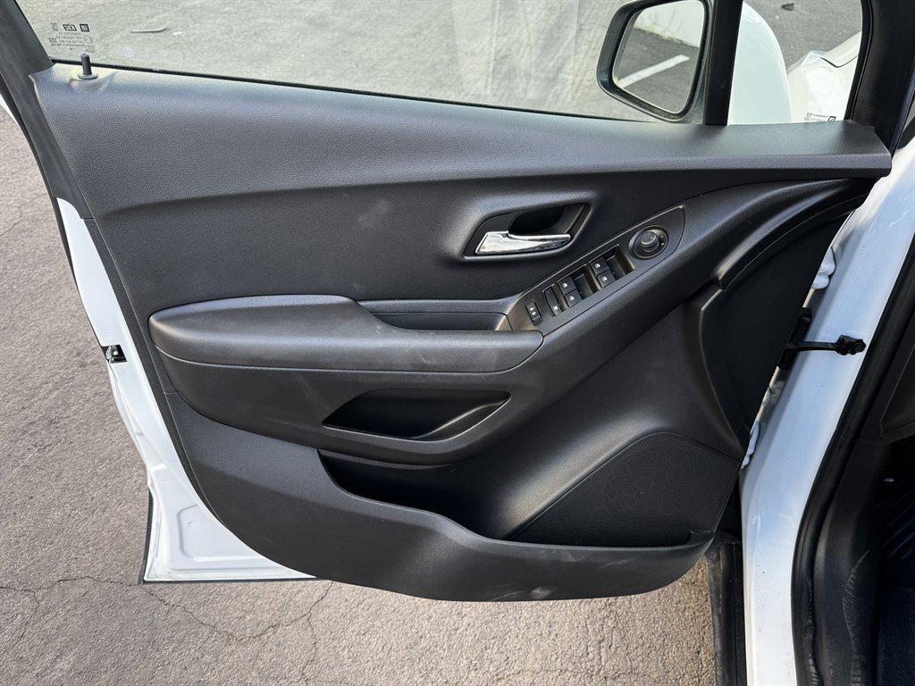 used 2020 Chevrolet Trax car, priced at $10,990