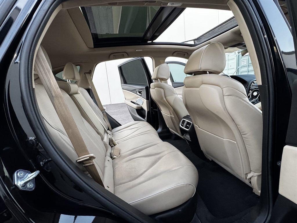 used 2024 Acura RDX car, priced at $28,990