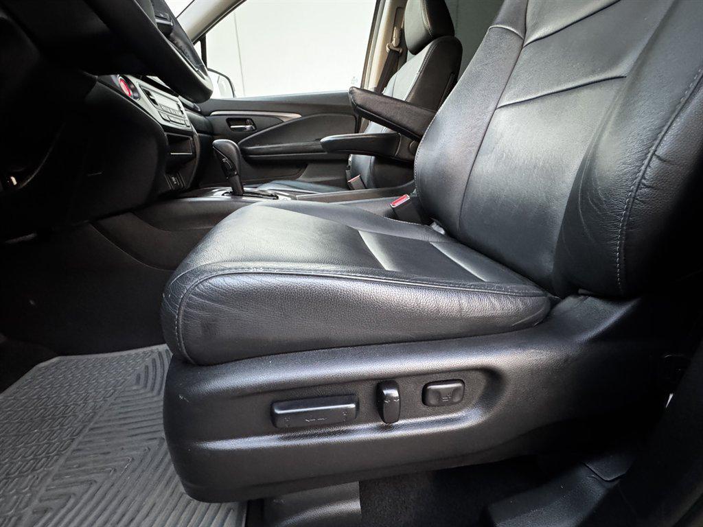 used 2019 Honda Pilot car, priced at $17,490