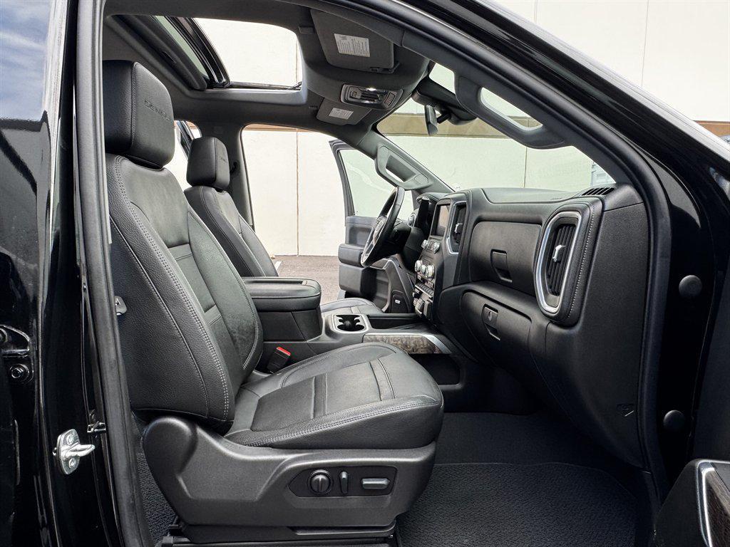 used 2022 GMC Sierra 1500 car, priced at $35,990