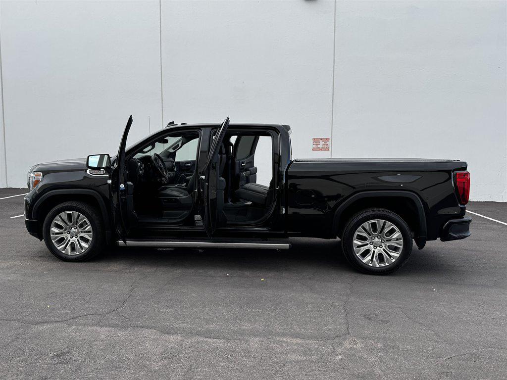 used 2022 GMC Sierra 1500 car, priced at $35,990