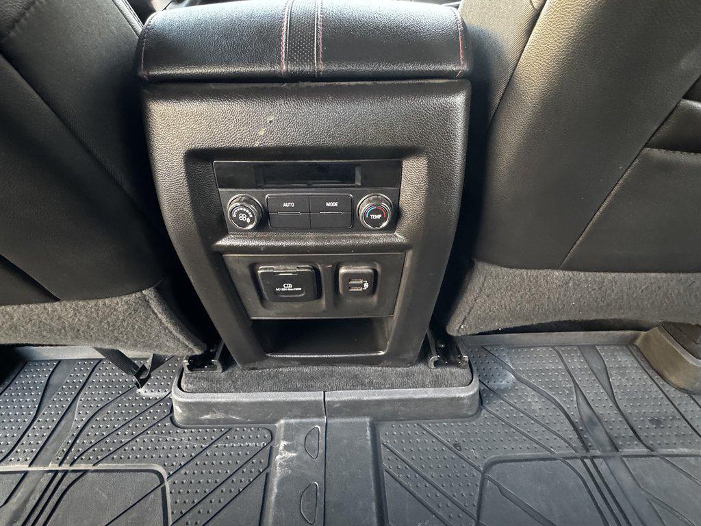 used 2023 Chevrolet Traverse car, priced at $19,990