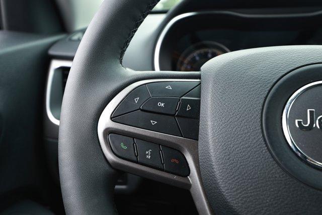 used 2022 Jeep Cherokee car, priced at $25,990