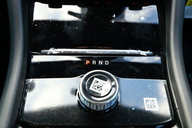 new 2025 Jeep Grand Cherokee car, priced at $32,950