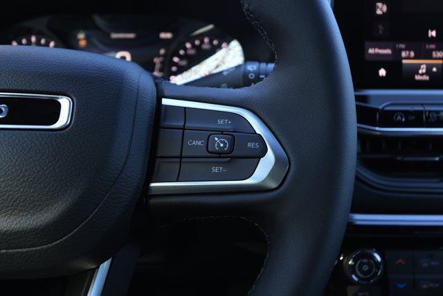 new 2026 Jeep Compass car, priced at $26,856