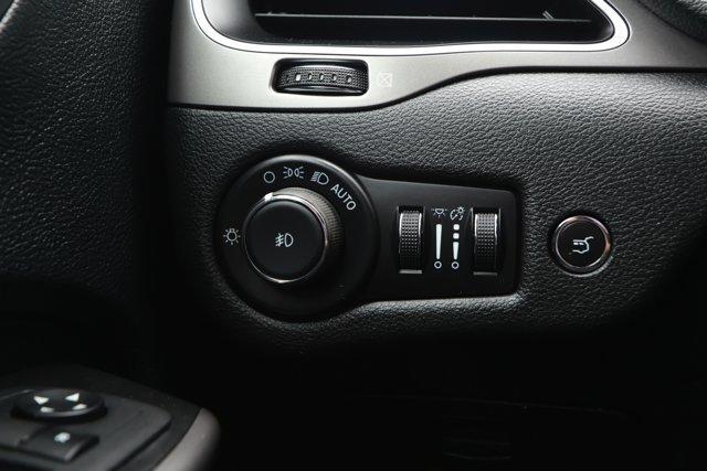 used 2021 Jeep Cherokee car, priced at $18,990