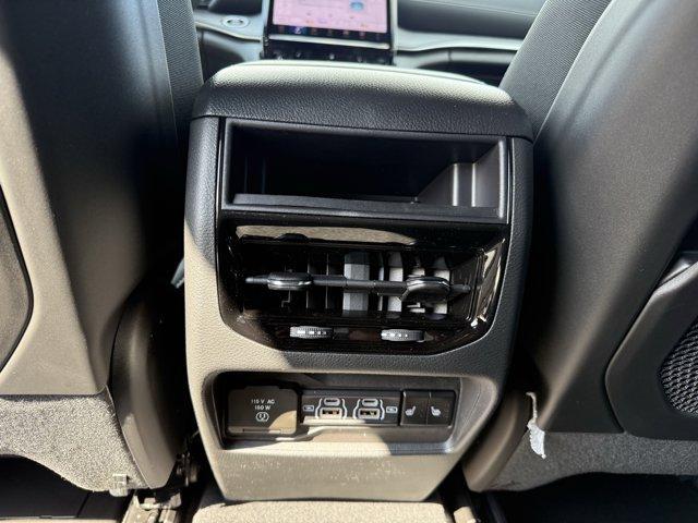 new 2025 Jeep Grand Cherokee car, priced at $38,626