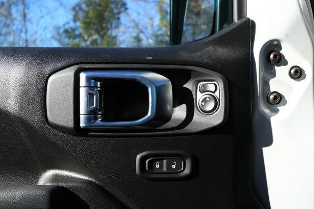 new 2026 Jeep Gladiator car, priced at $43,667