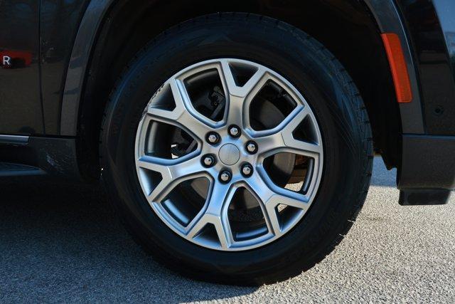 used 2022 Jeep Wagoneer car, priced at $31,990