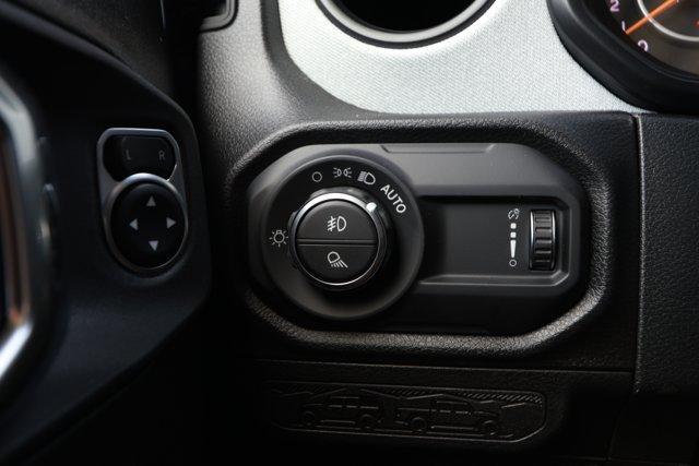 new 2026 Jeep Gladiator car, priced at $43,421