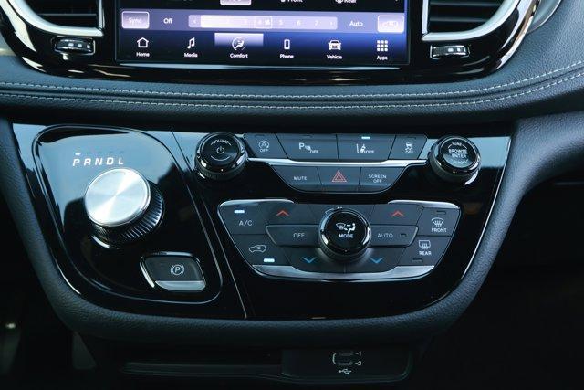 new 2026 Chrysler Pacifica car, priced at $36,532