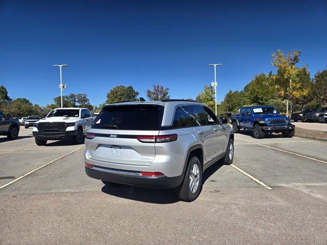 new 2025 Jeep Grand Cherokee car, priced at $31,096