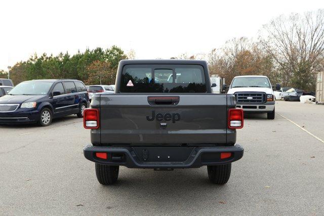 new 2026 Jeep Gladiator car, priced at $39,649