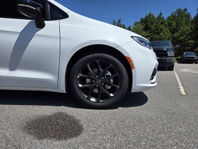 new 2026 Chrysler Pacifica car, priced at $49,070