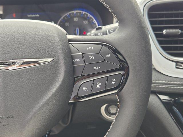 new 2026 Chrysler Pacifica car, priced at $43,375