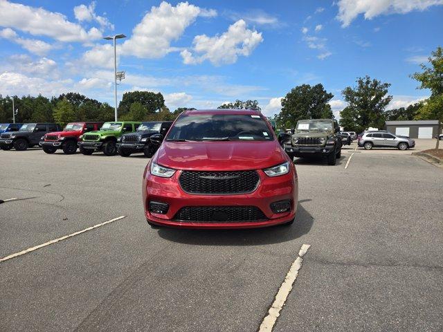 new 2026 Chrysler Pacifica car, priced at $43,375
