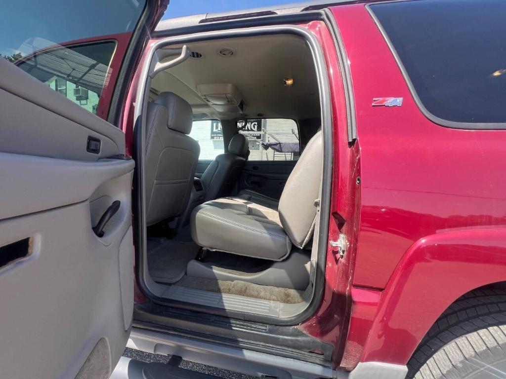used 2005 Chevrolet Suburban car, priced at $4,995