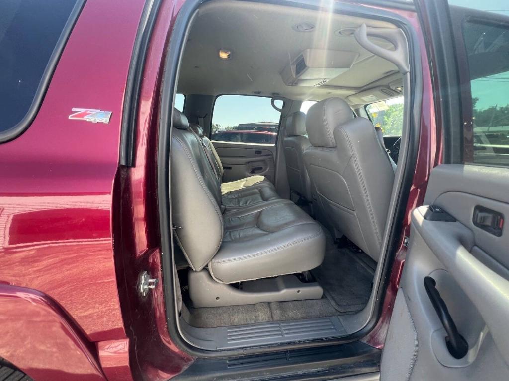 used 2005 Chevrolet Suburban car, priced at $4,995