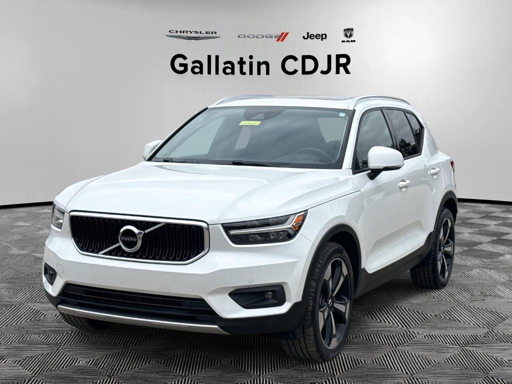 used 2021 Volvo XC40 car, priced at $22,700
