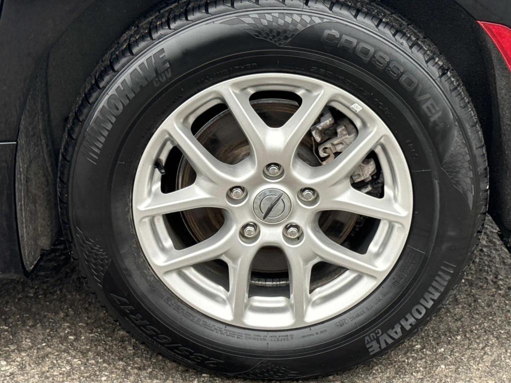 used 2024 Chrysler Pacifica car, priced at $30,600