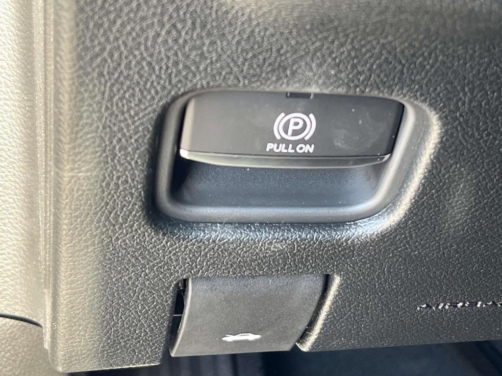 new 2025 Jeep Grand Cherokee L car, priced at $40,142