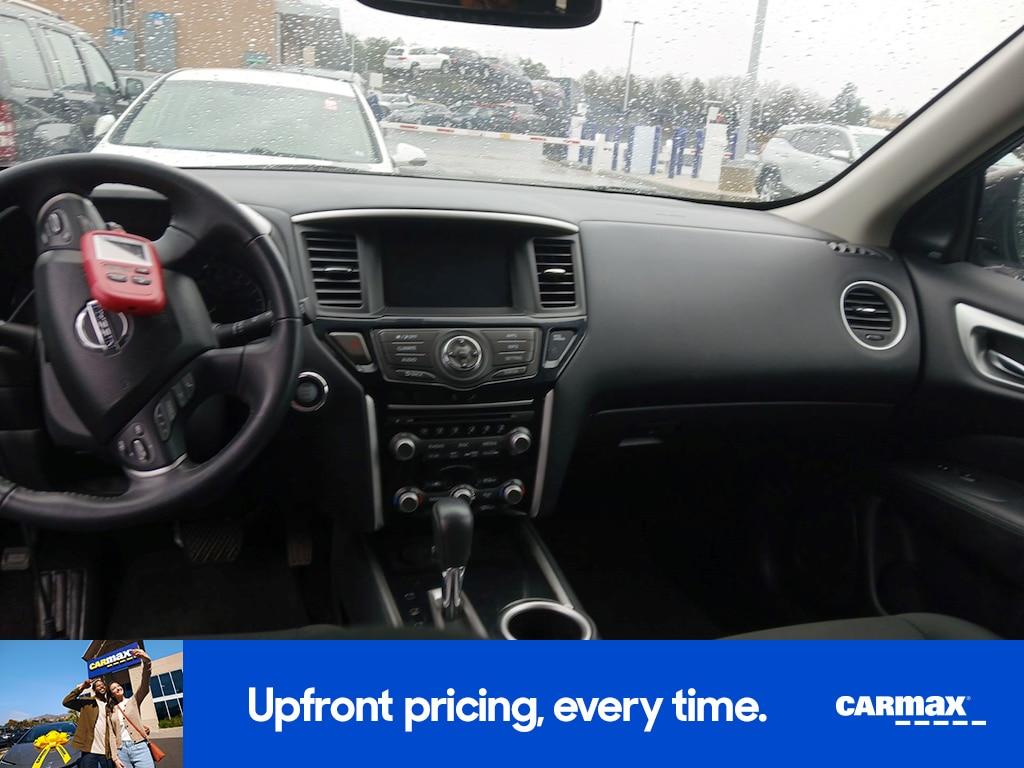used 2020 Nissan Pathfinder car, priced at $20,998