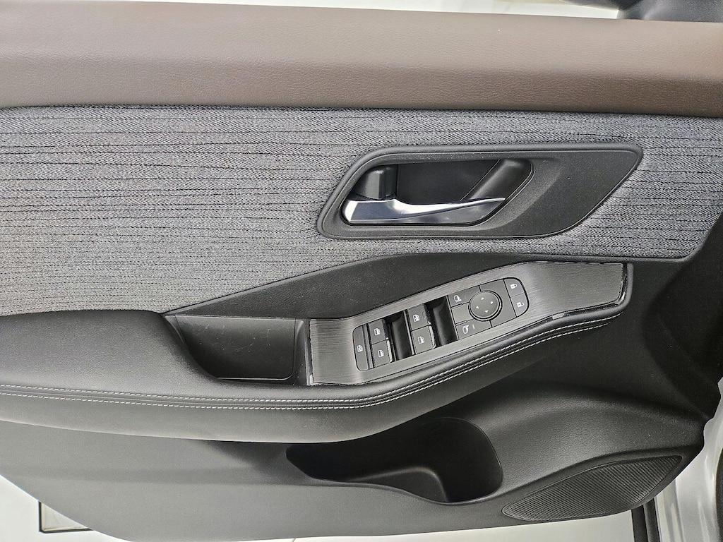 used 2023 Nissan Rogue car, priced at $24,998