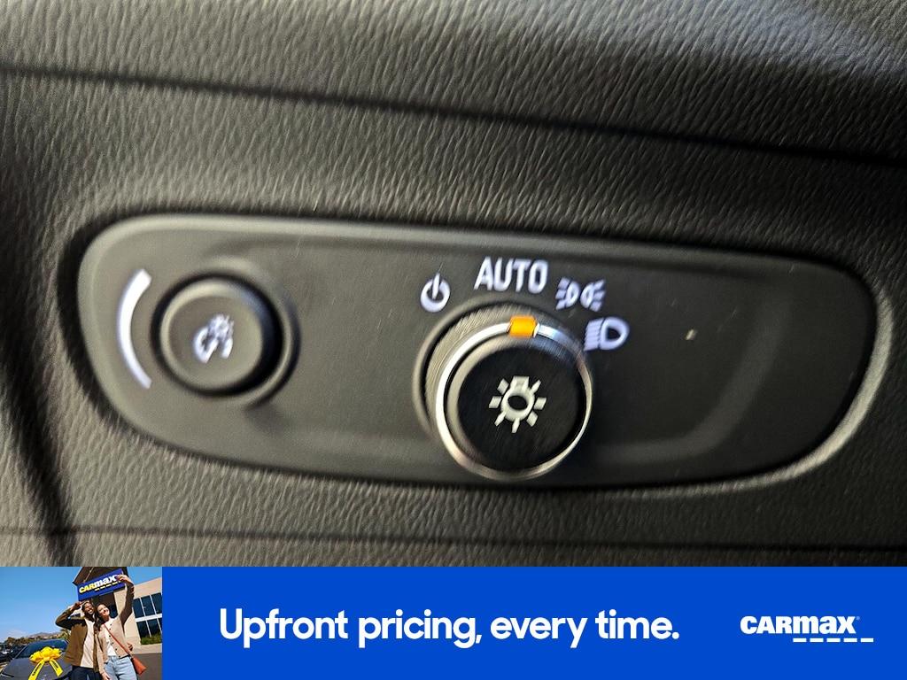 used 2022 Buick Envision car, priced at $23,998